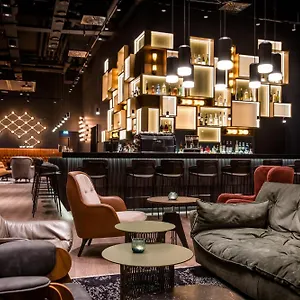 Hotel One ***